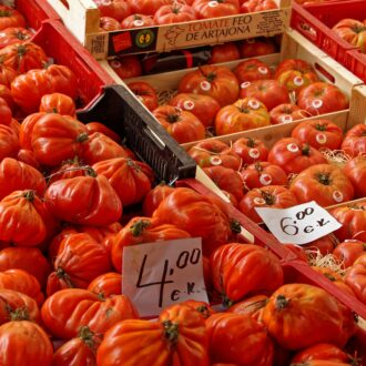 Tomatoes on Santa Catalina market